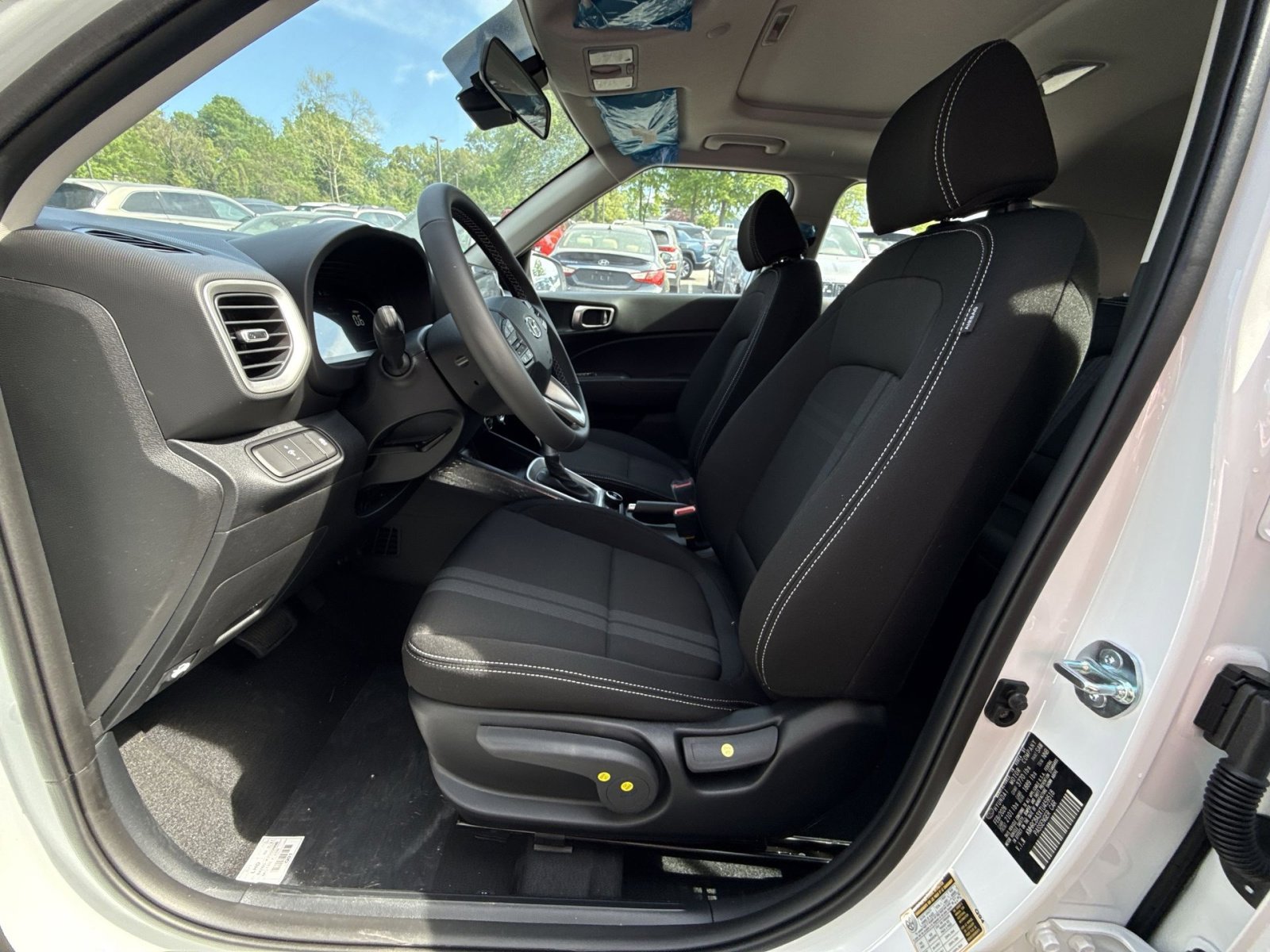 New 2026 Hyundai Venue SEL FWD image 13