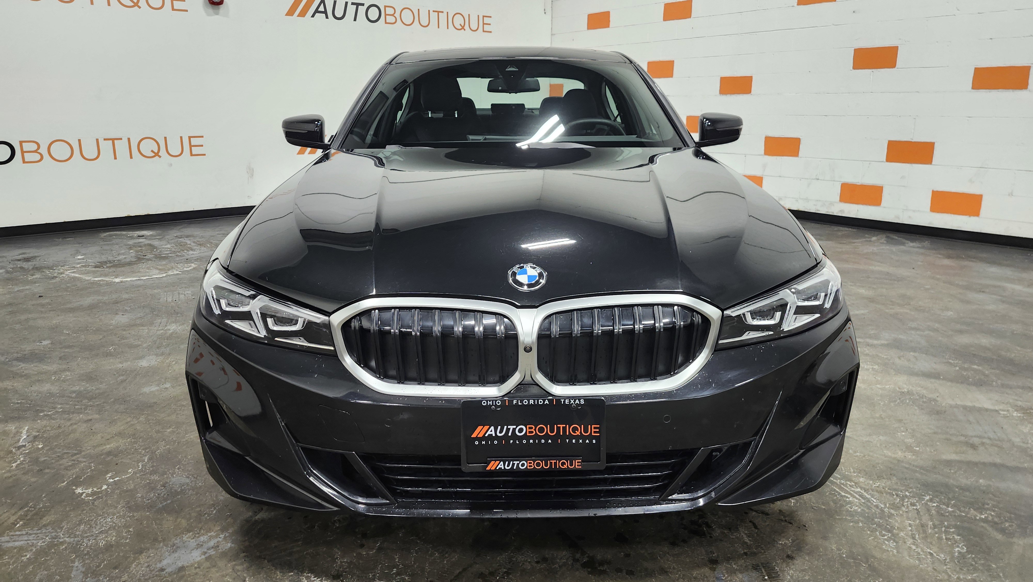 Used 2025 BMW 330i xDrive 330i xDrive w/ Convenience Package image 13