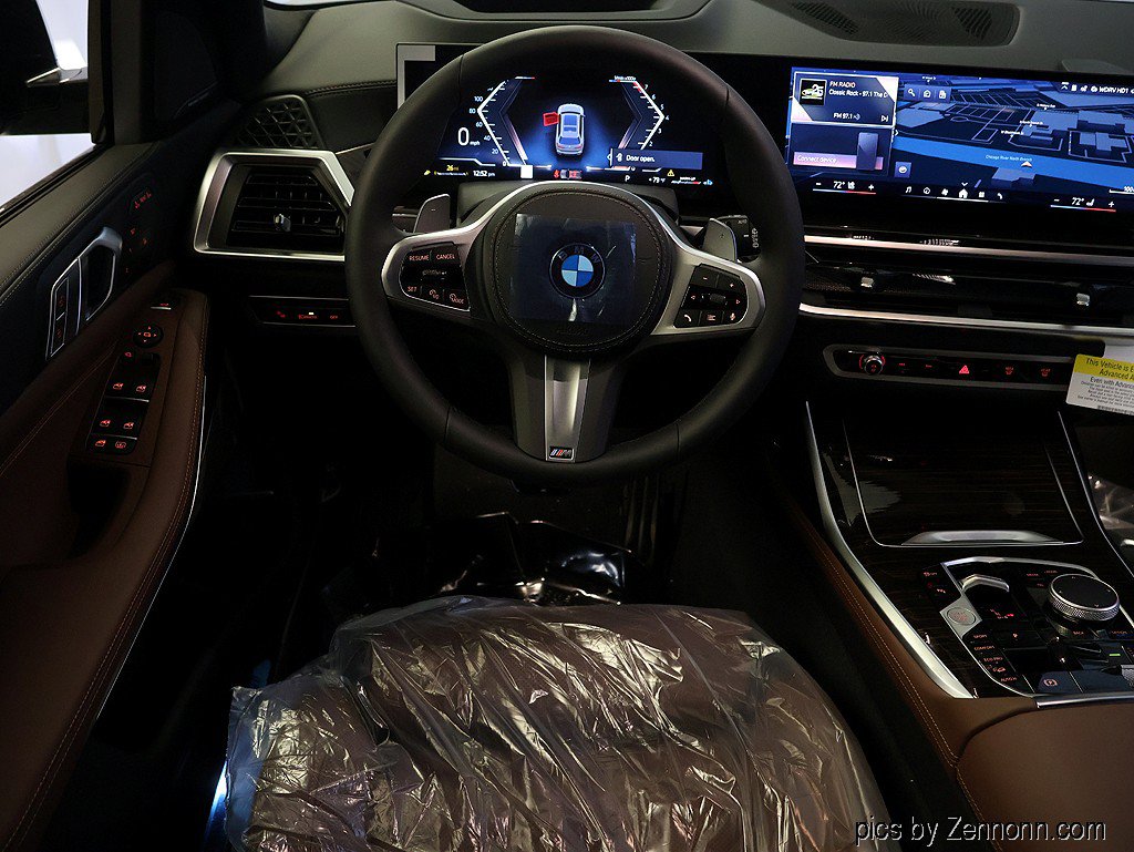 New 2027 BMW X7 xDrive40i w/ M Sport Package AWD/4WD image 16