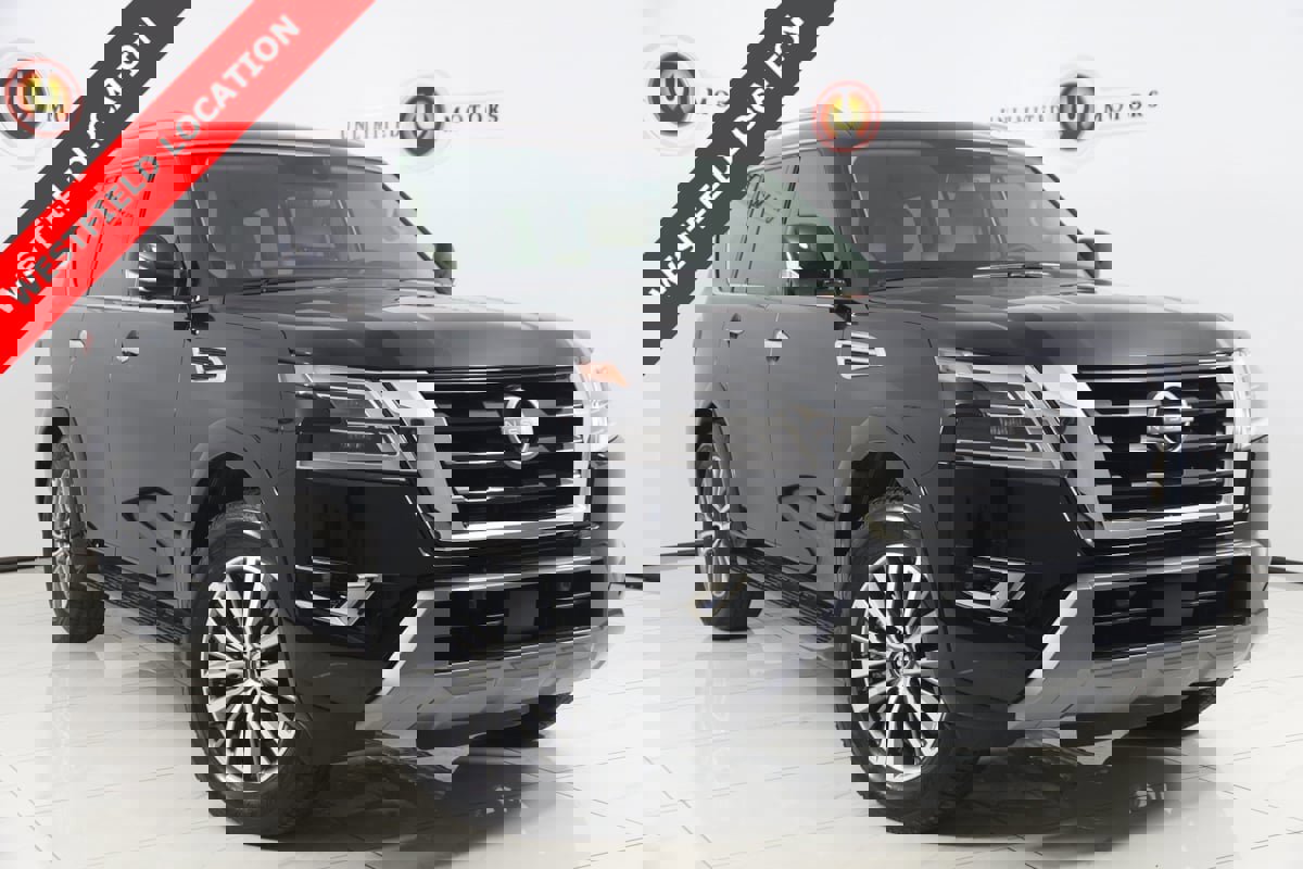 Used 2024 Nissan Armada SL w/ Captain's Chairs Package image 1