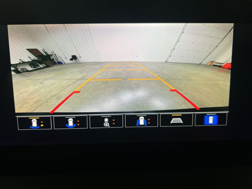 Certified 2025 Buick Encore GX Avenir w/ Avenir Technology Package AWD/4WD image 24