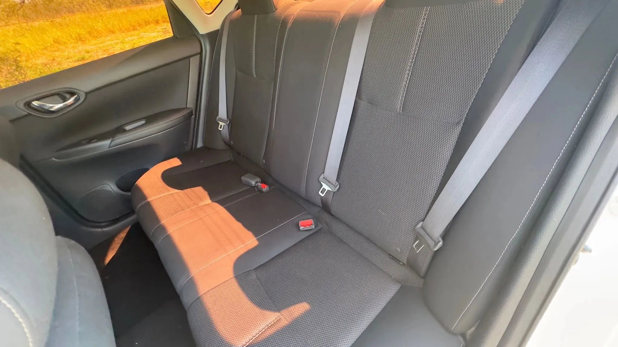 Used 2018 Nissan Sentra S image 32