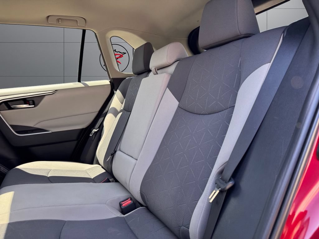 Certified 2023 Toyota RAV4 XLE w/ Convenience Package AWD/4WD image 18