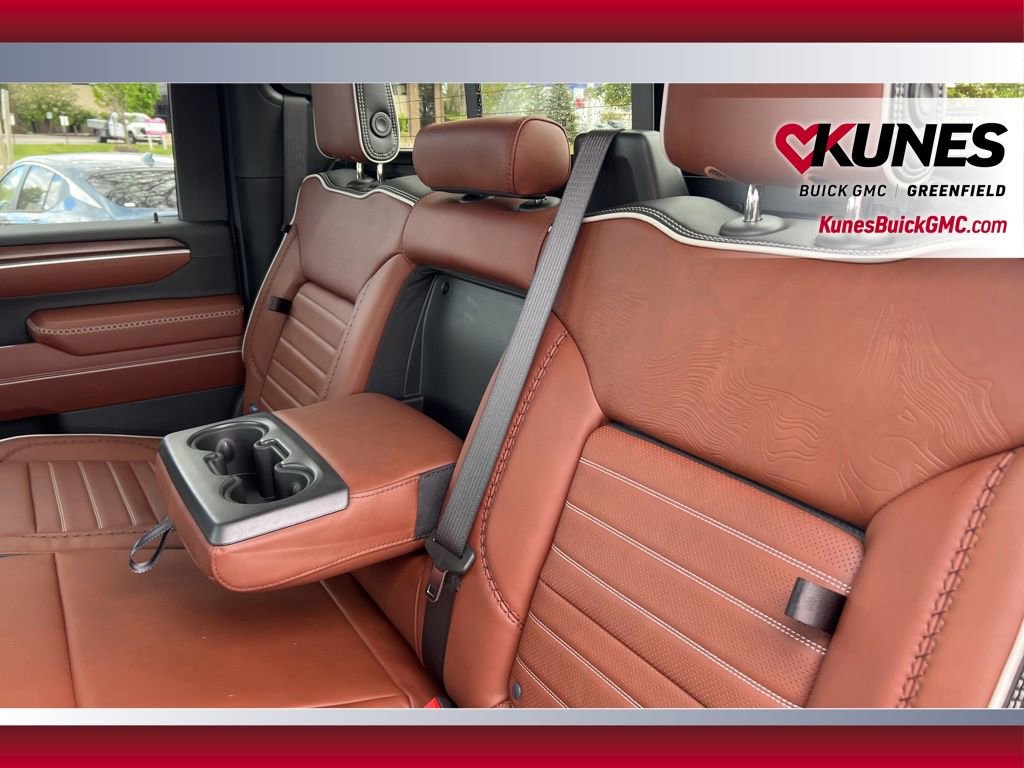 New 2026 GMC Sierra 3500 Denali Ultimate AWD/4WD image 36