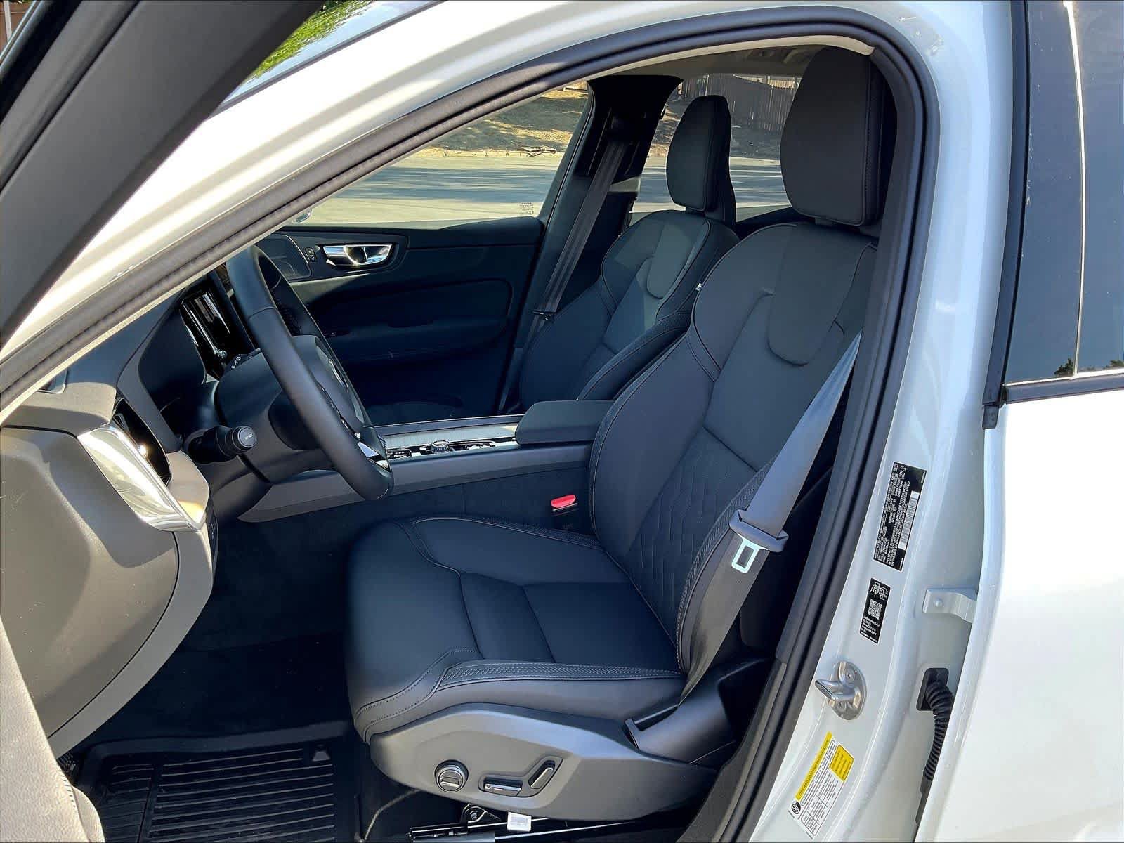 New 2026 Volvo XC60 T8 Plus w/ Climate Package AWD/4WD image 11