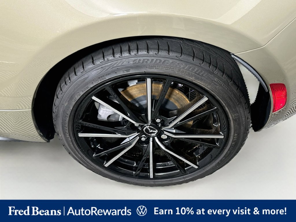 Used 2024 MAZDA MX-5 Miata RF Grand Touring RWD image 35