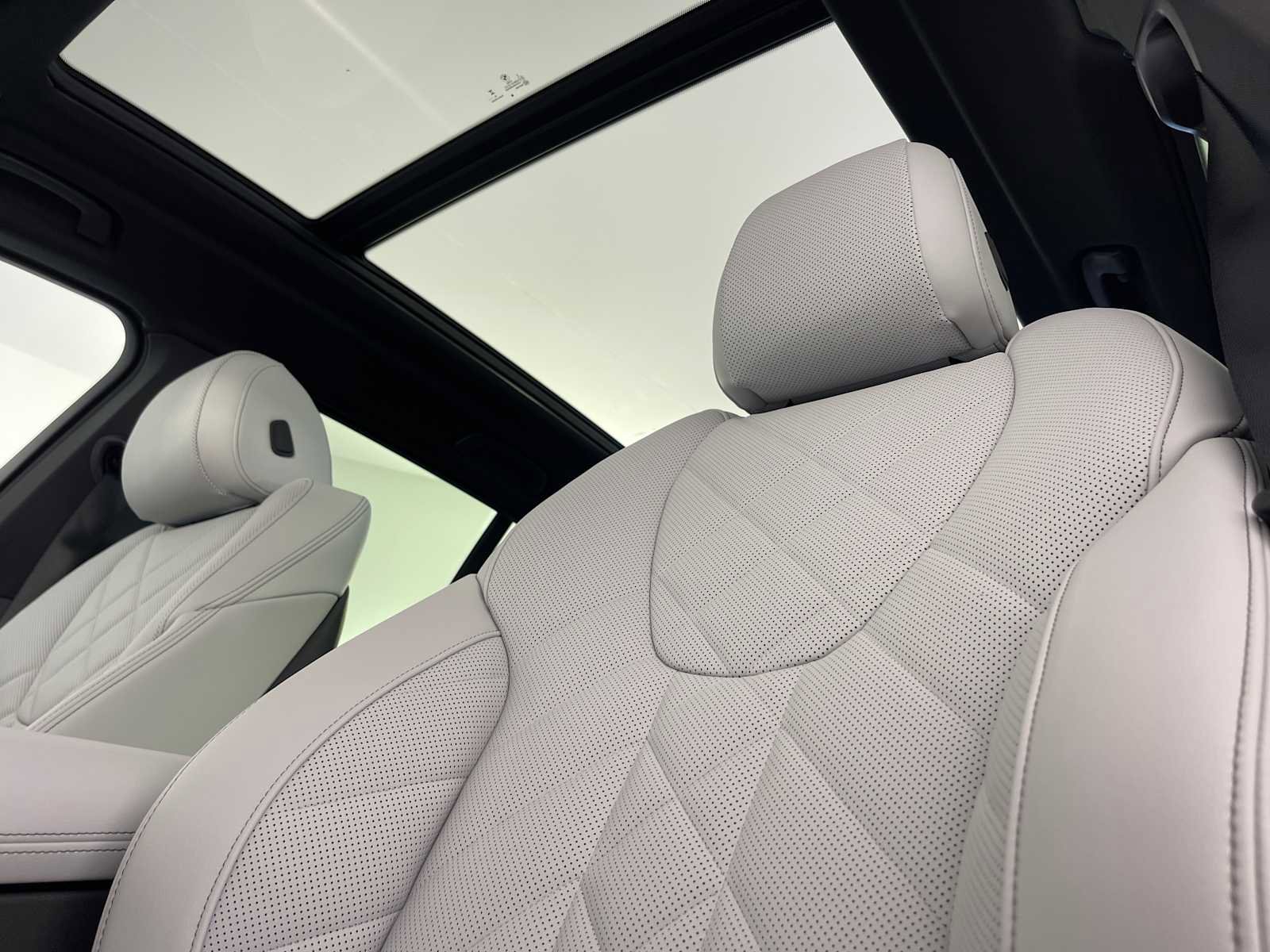 New 2026 BMW X5 xDrive40i w/ M Sport Package image 15