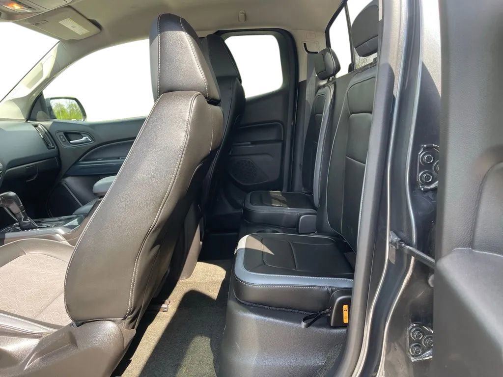 Used 2016 Chevrolet Colorado Z71 AWD/4WD image 17