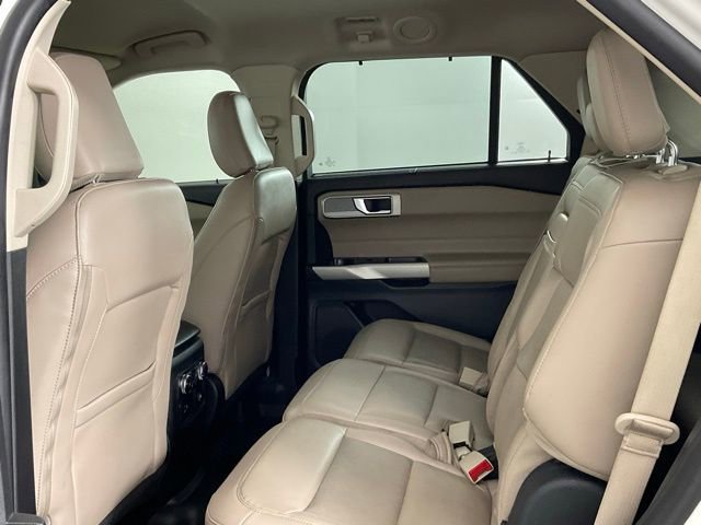 Used 2021 Ford Explorer Limited AWD/4WD image 16