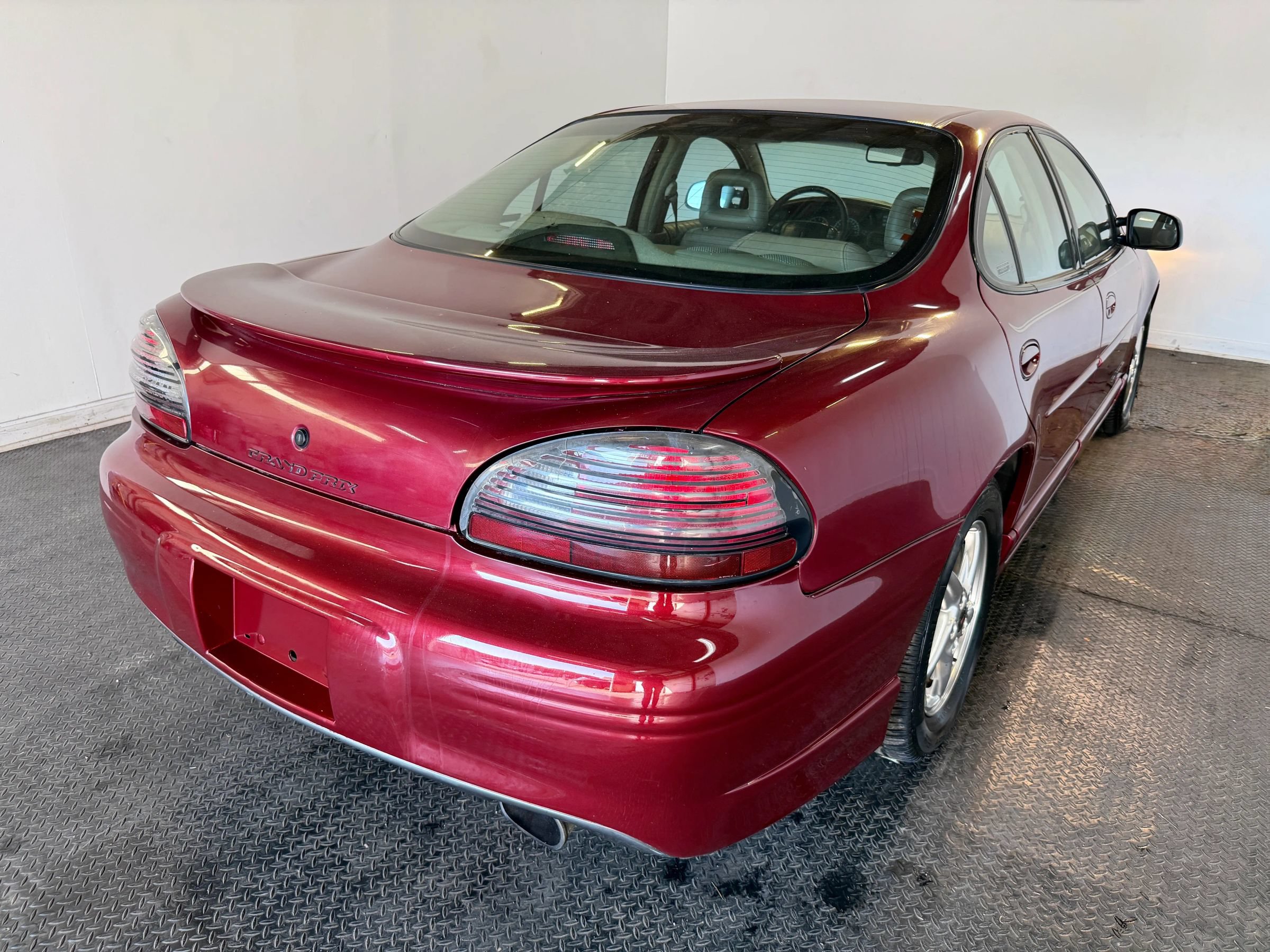 Used 2000 Pontiac Grand Prix GT w/ Opt Pkg FWD image 7