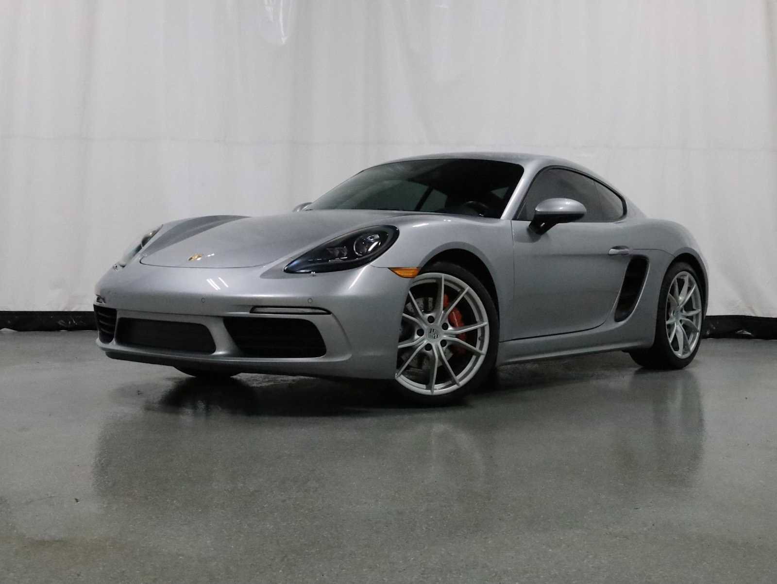 Used 2018 Porsche 718 Cayman S RWD image 1