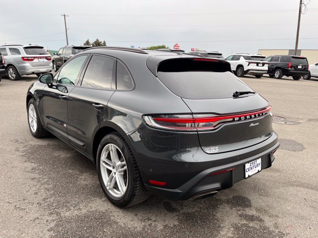 Used 2023 Porsche Macan w/ Premium Package Plus AWD/4WD image 8
