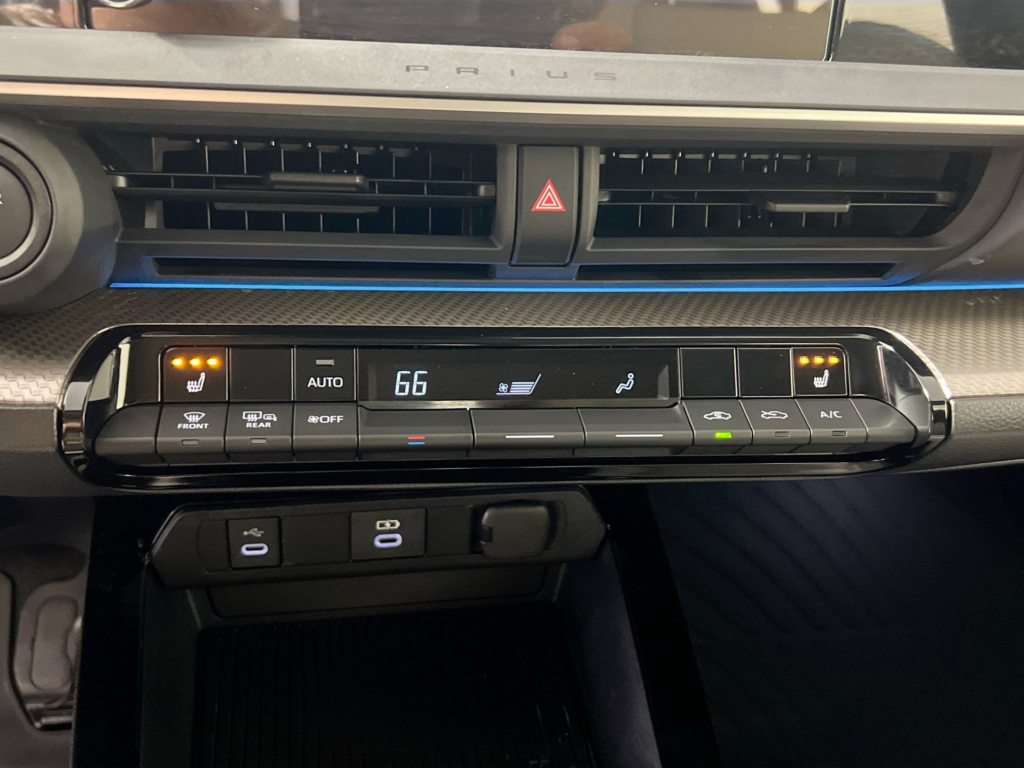 Used 2026 Toyota Prius XLE image 27