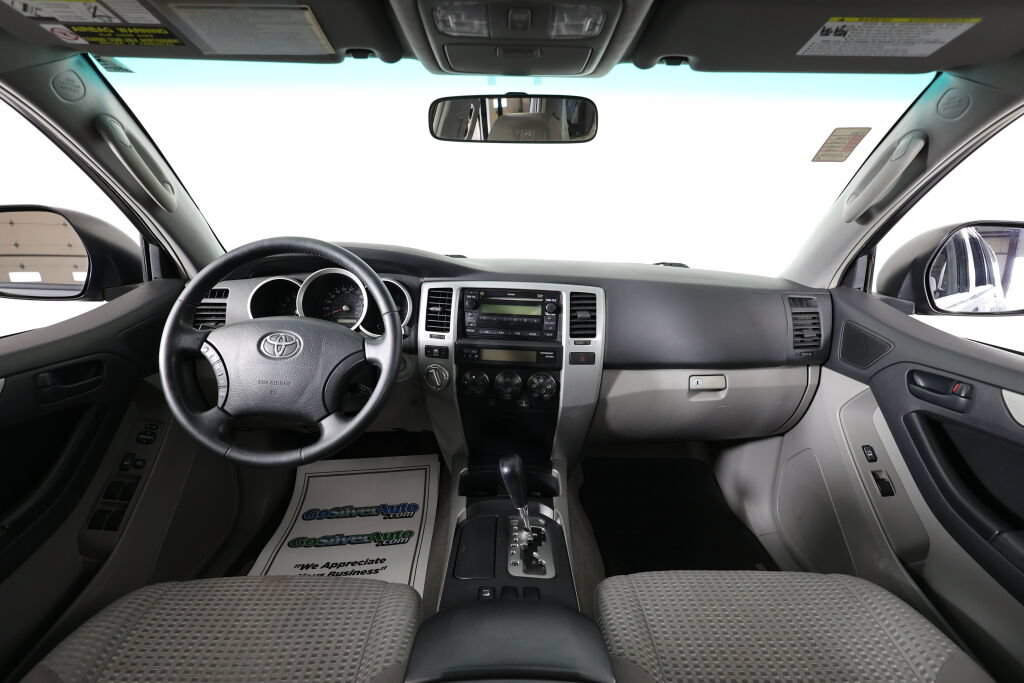 Used 2008 Toyota 4Runner SR5 AWD/4WD image 28