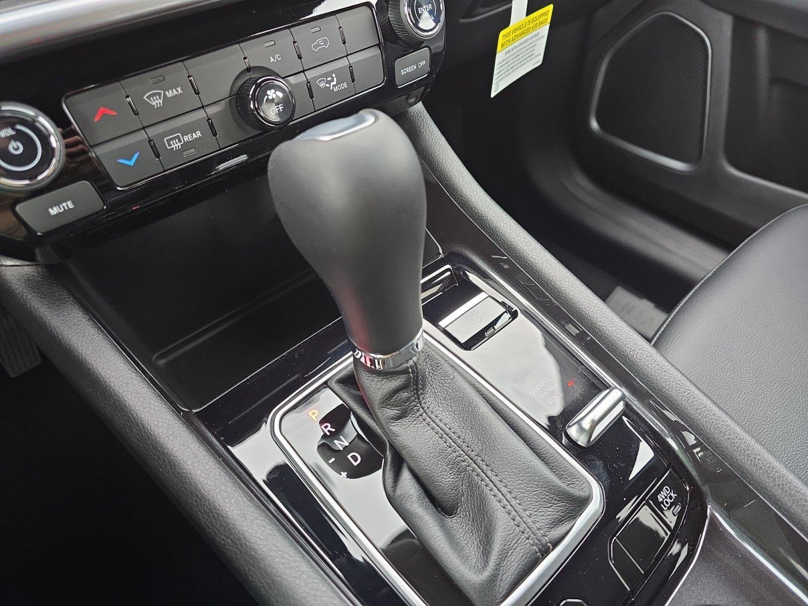 New 2026 Jeep Compass Latitude AWD/4WD image 19