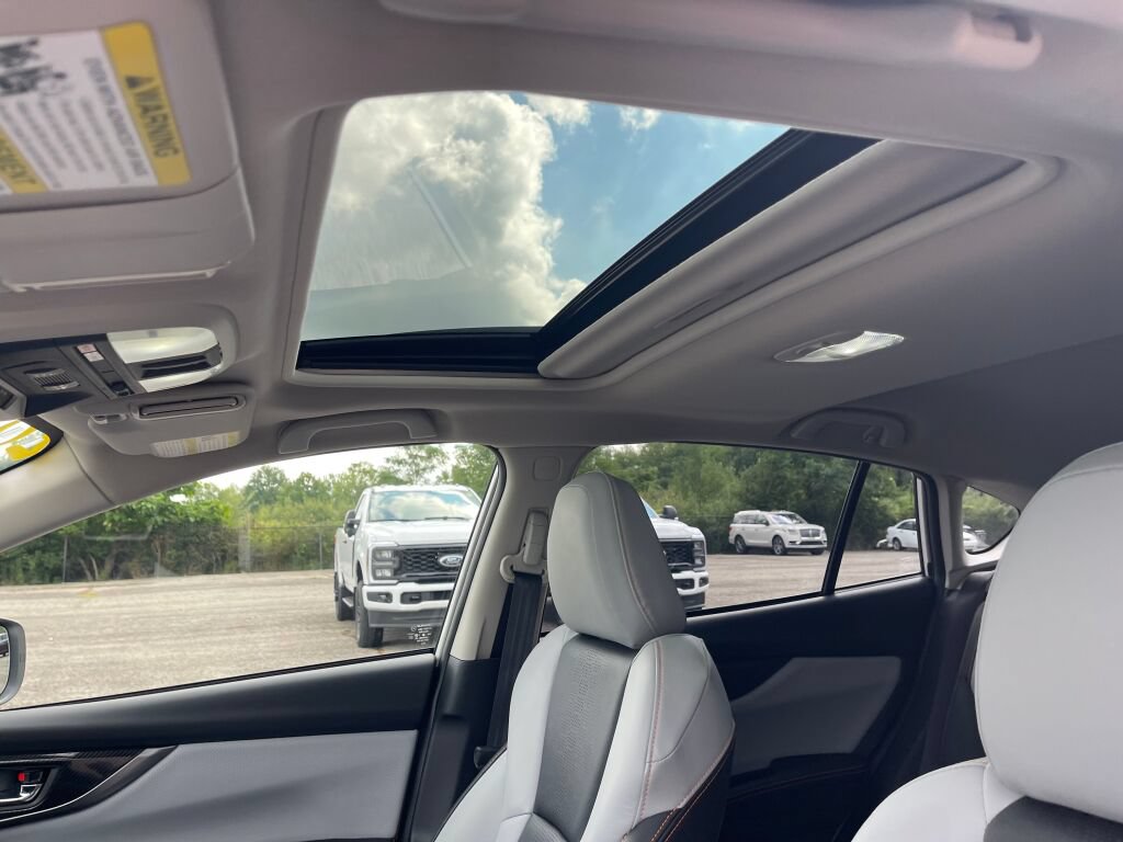 Used 2019 Subaru Crosstrek 2.0i Limited w/ Moonroof Package w/Navigation AWD/4WD image 9