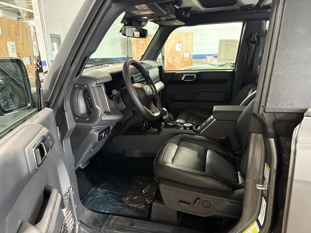 New 2025 Ford Bronco Badlands image 10