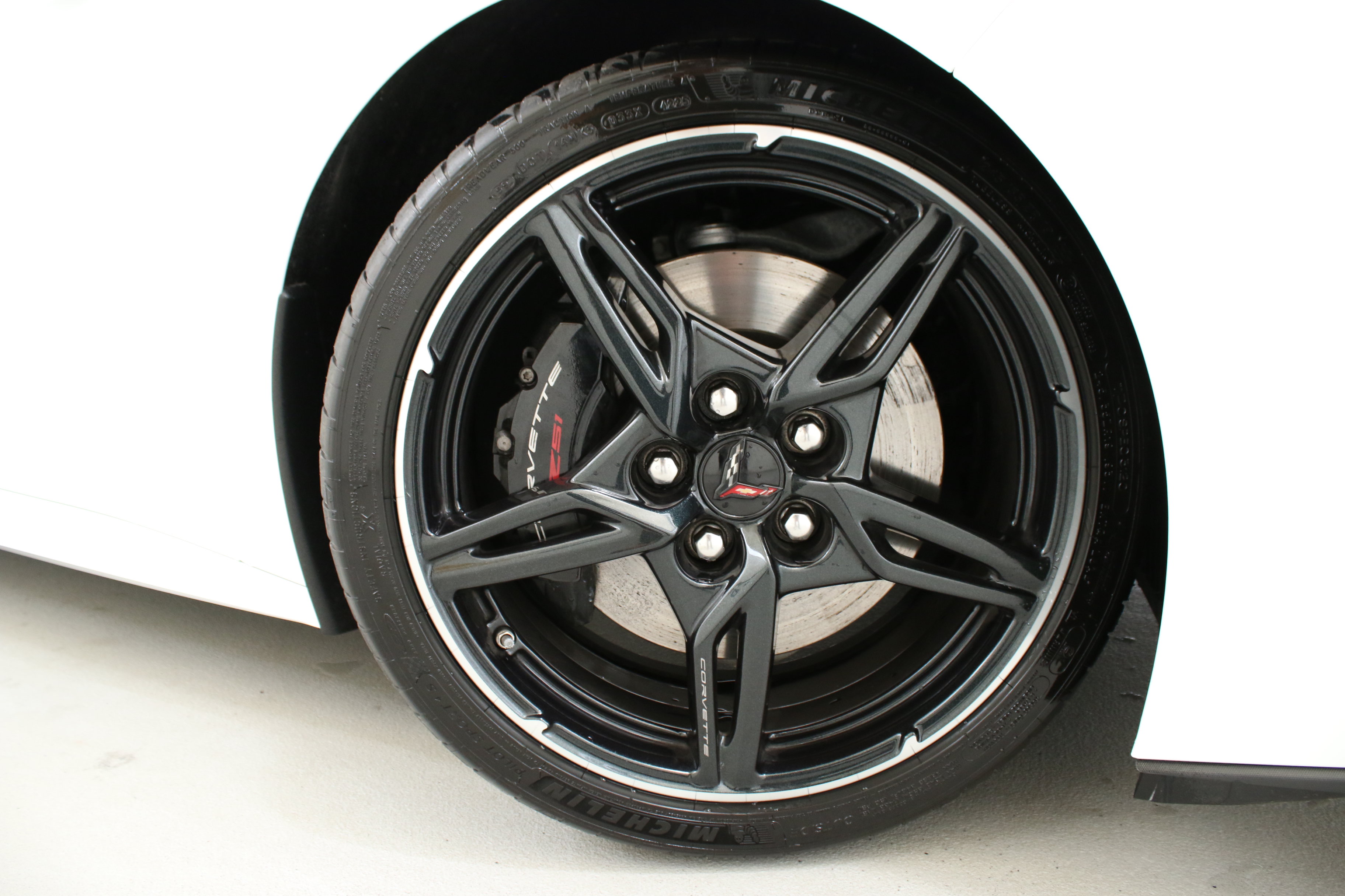 Used 2021 Chevrolet Corvette Stingray Coupe w/ Z51 Performance Package RWD image 34