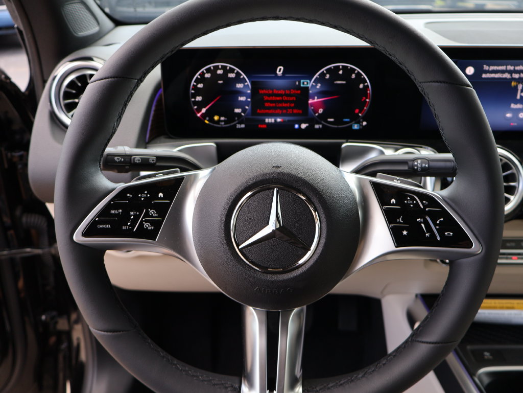 New 2026 Mercedes-Benz GLB 250 4MATIC image 30