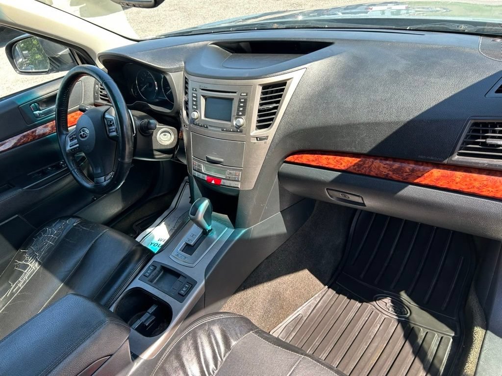 Used 2012 Subaru Outback 2.5i Limited w/ Moonroof Pkg AWD/4WD image 18