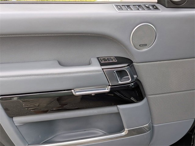 Used 2015 Land Rover Range Rover Long Wheelbase Autobiography image 9