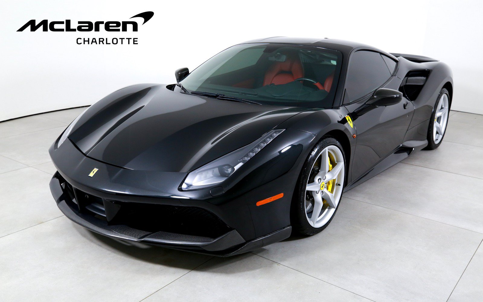 Used 2018 Ferrari 488 GTB RWD image 1