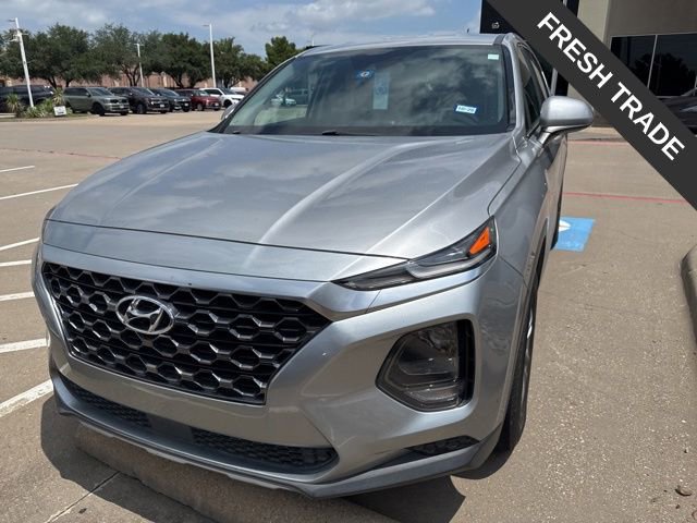 Used 2020 Hyundai Santa Fe SE FWD image 1