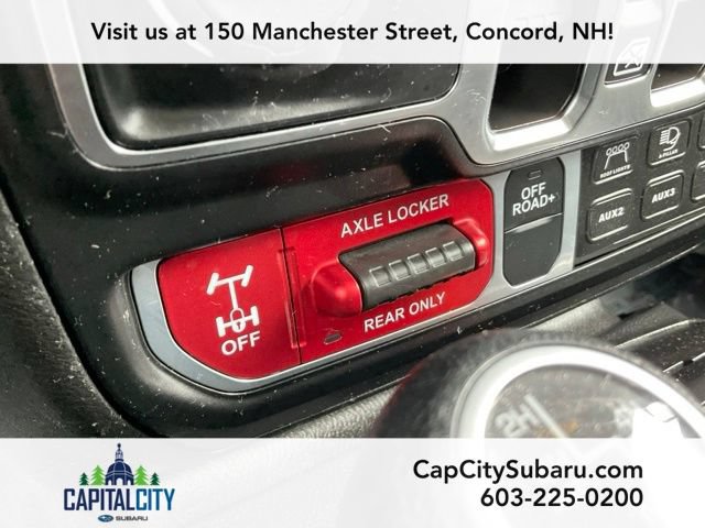 Used 2024 Jeep Wrangler Unlimited AWD/4WD image 30
