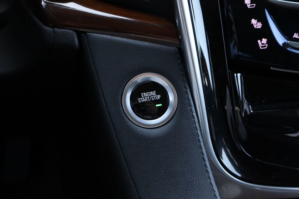 Used 2020 Cadillac Escalade Premium Luxury RWD image 20