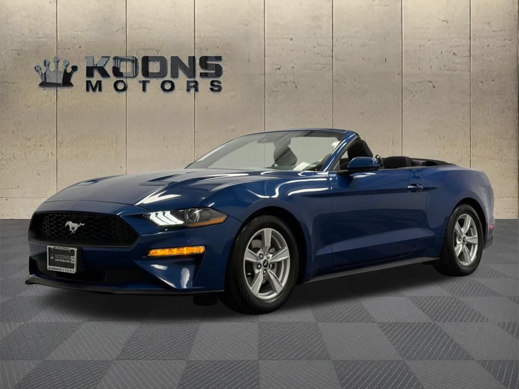 Used 2022 Ford Mustang Convertible RWD image 1