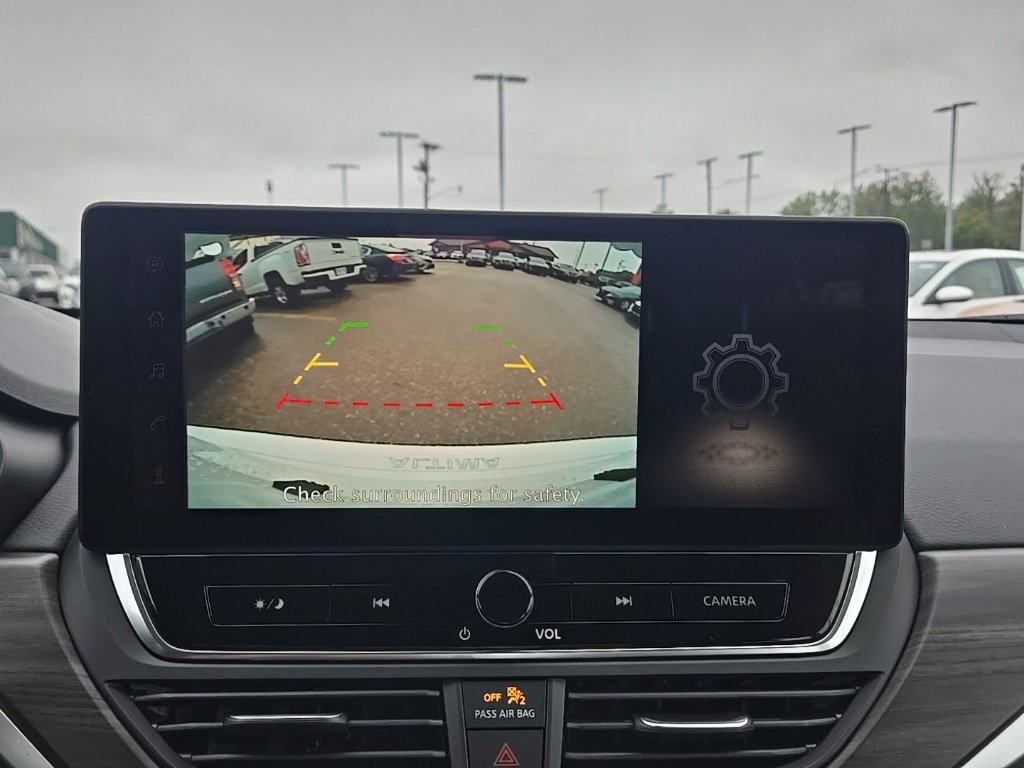 New 2025 Nissan Altima 2.5 SV image 21