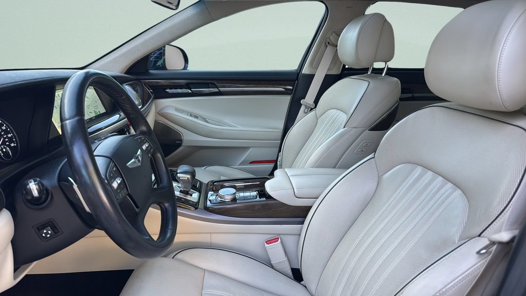 Used 2018 Genesis G90 3.3T Premium AWD/4WD image 10