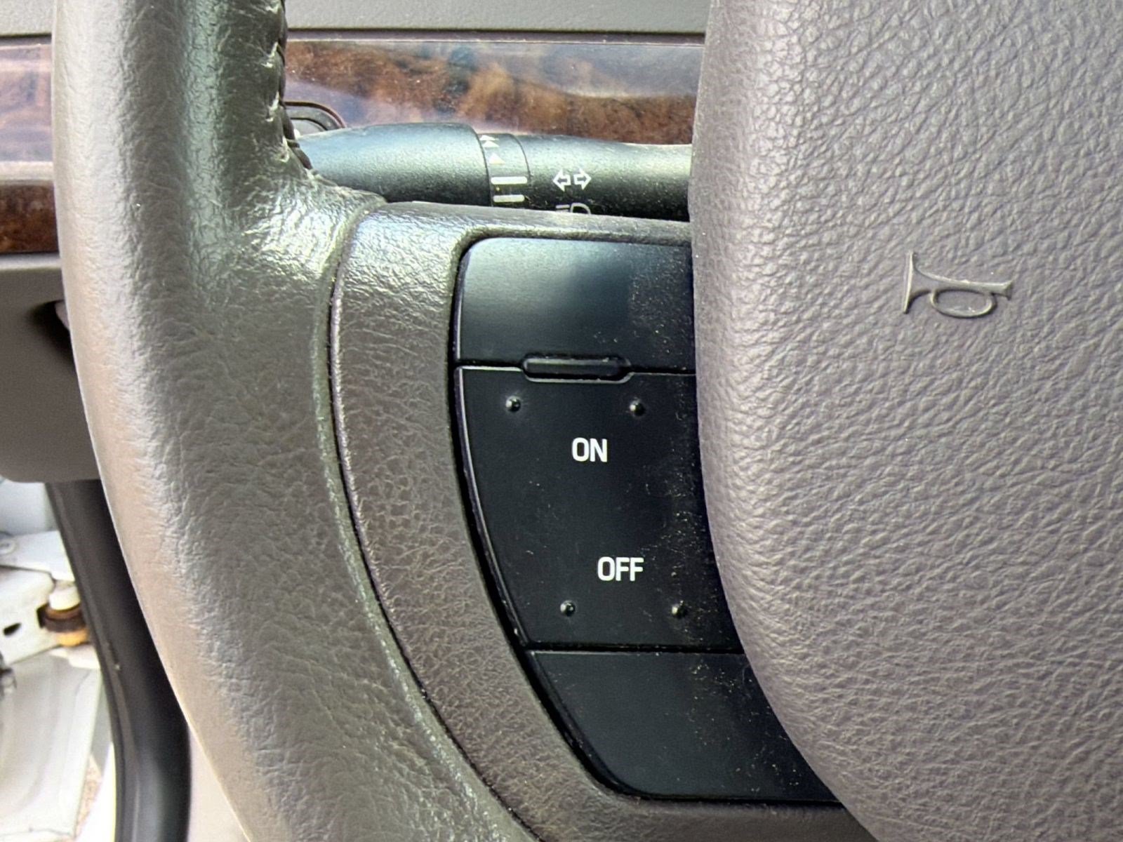Used 2010 Mercury Grand Marquis LS RWD image 15