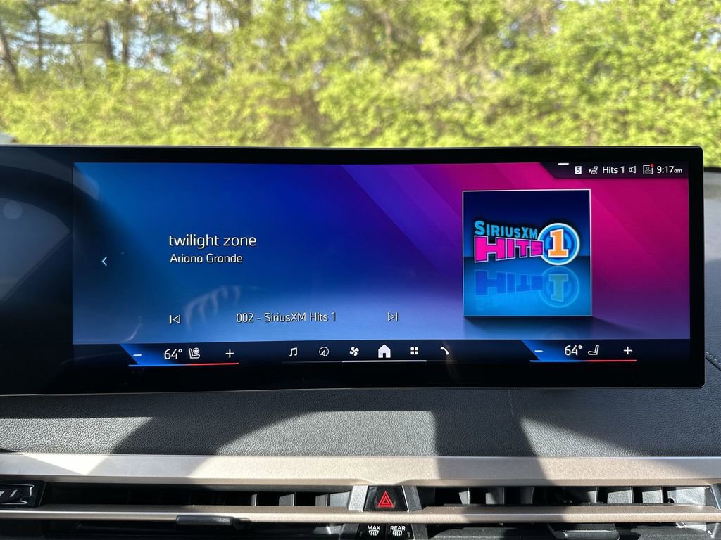 Used 2025 BMW iX xDrive50 AWD/4WD image 19