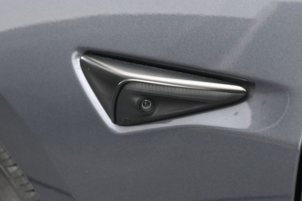 Used 2023 Tesla Model 3 Standard Range RWD image 40