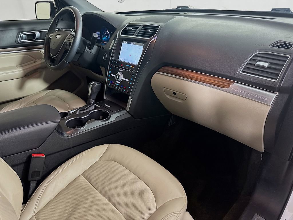 Used 2018 Ford Explorer Limited w/ Equipment Group 301A image 36