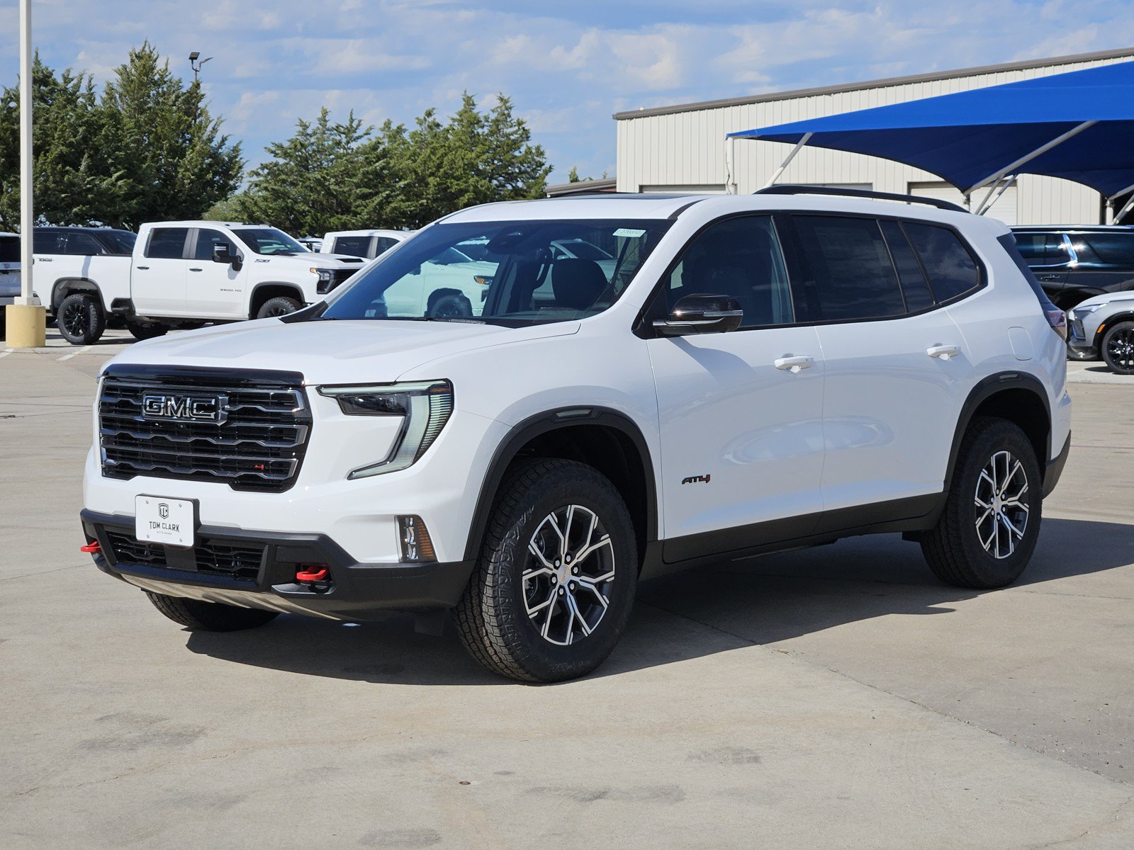 New 2027 GMC Acadia AT4 w/ Luxury Package AWD/4WD image 2