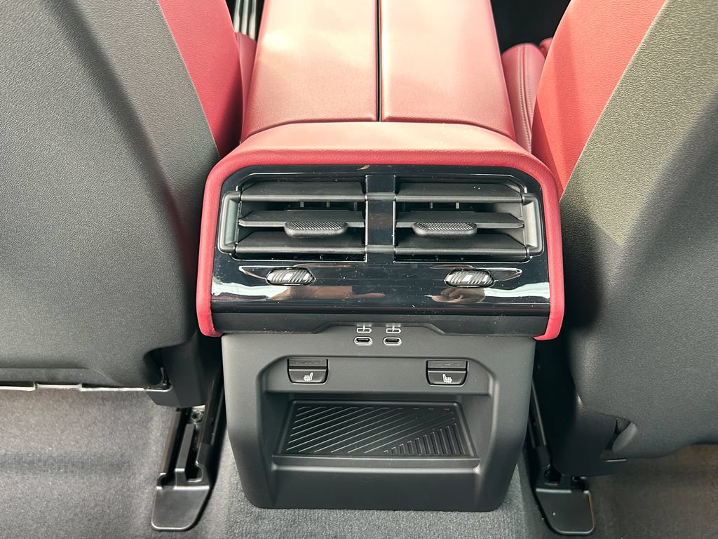 New 2026 BMW 530i w/ M Sport Package RWD image 33