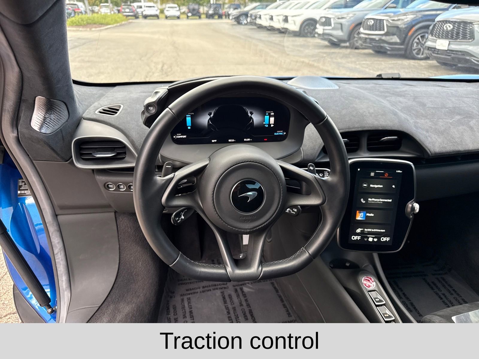 Used 2023 McLaren Artura image 9