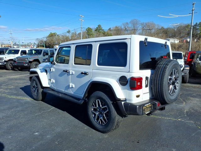 New 2026 Jeep Wrangler Unlimited Sahara AWD/4WD image 4