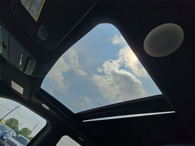 Used 2022 Ford F150 Raptor w/ Equipment Group 801A High AWD/4WD image 15