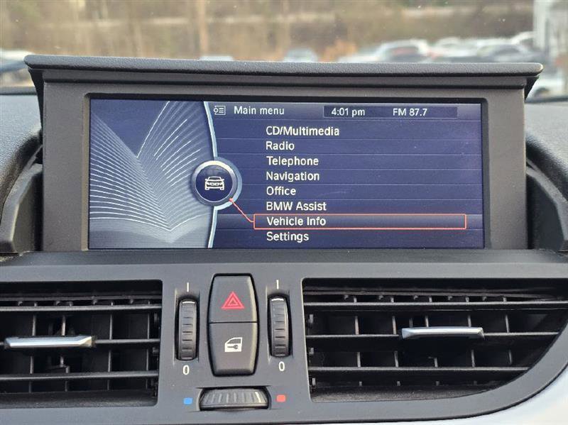 Used 2011 BMW Z4 sDrive35i image 25