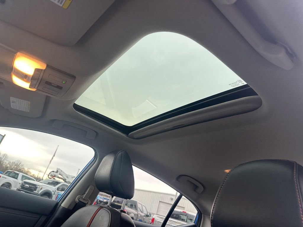 Used 2022 Nissan Sentra SR w/ SR Premium Package image 28