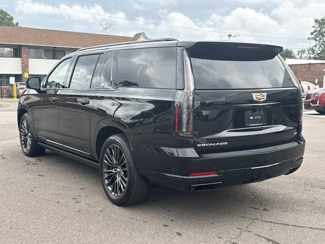 Certified 2026 Cadillac Escalade ESV Platinum Sport AWD/4WD image 8