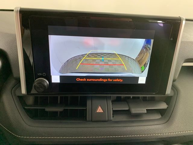 Used 2025 Toyota RAV4 LE AWD/4WD image 11