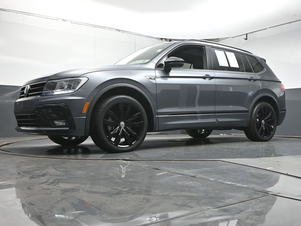 Used 2021 Volkswagen Tiguan SE R-Line image 35
