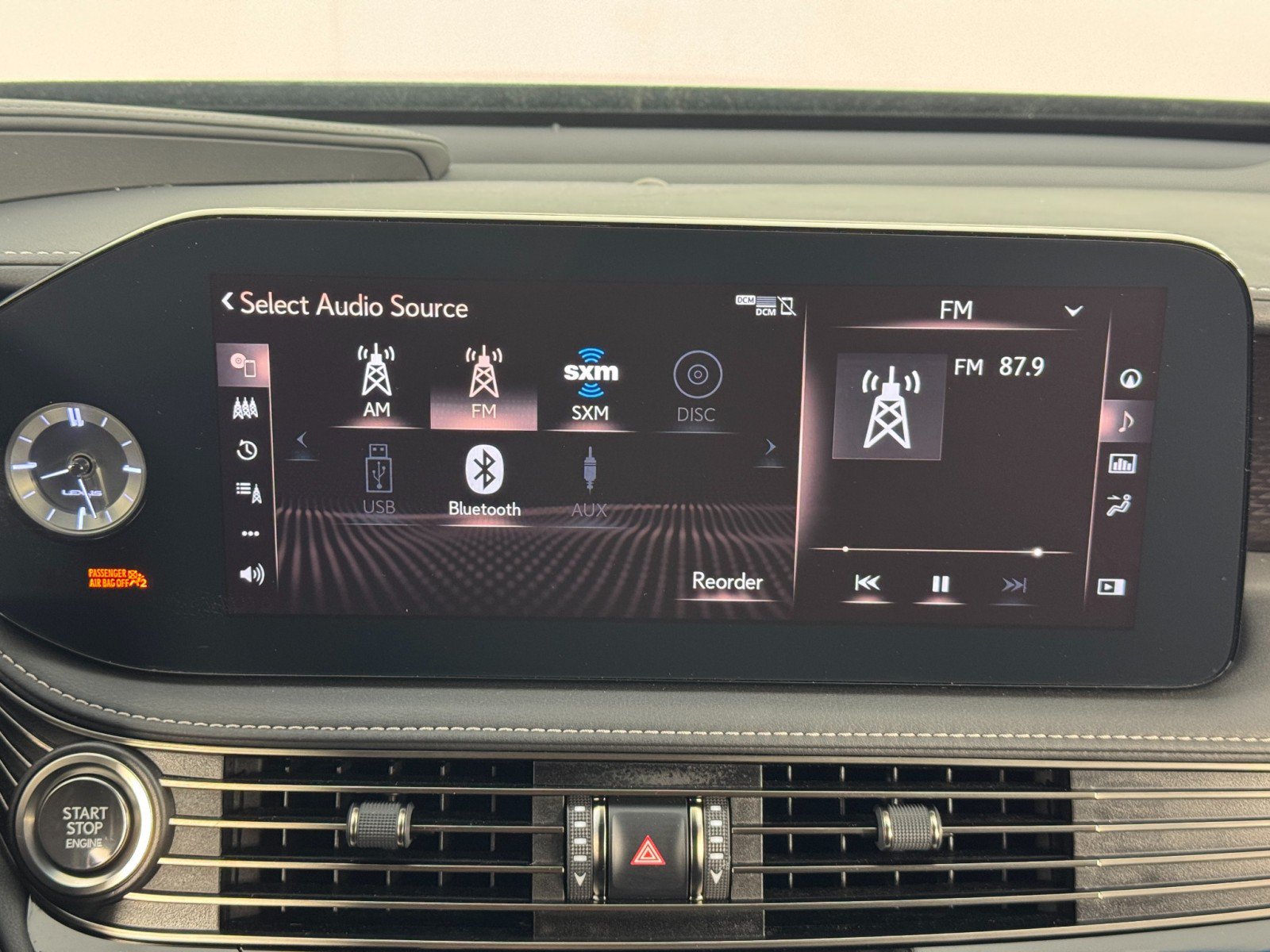 Used 2021 Lexus LS 500 w/ Cold Weather Package (CK) RWD image 30