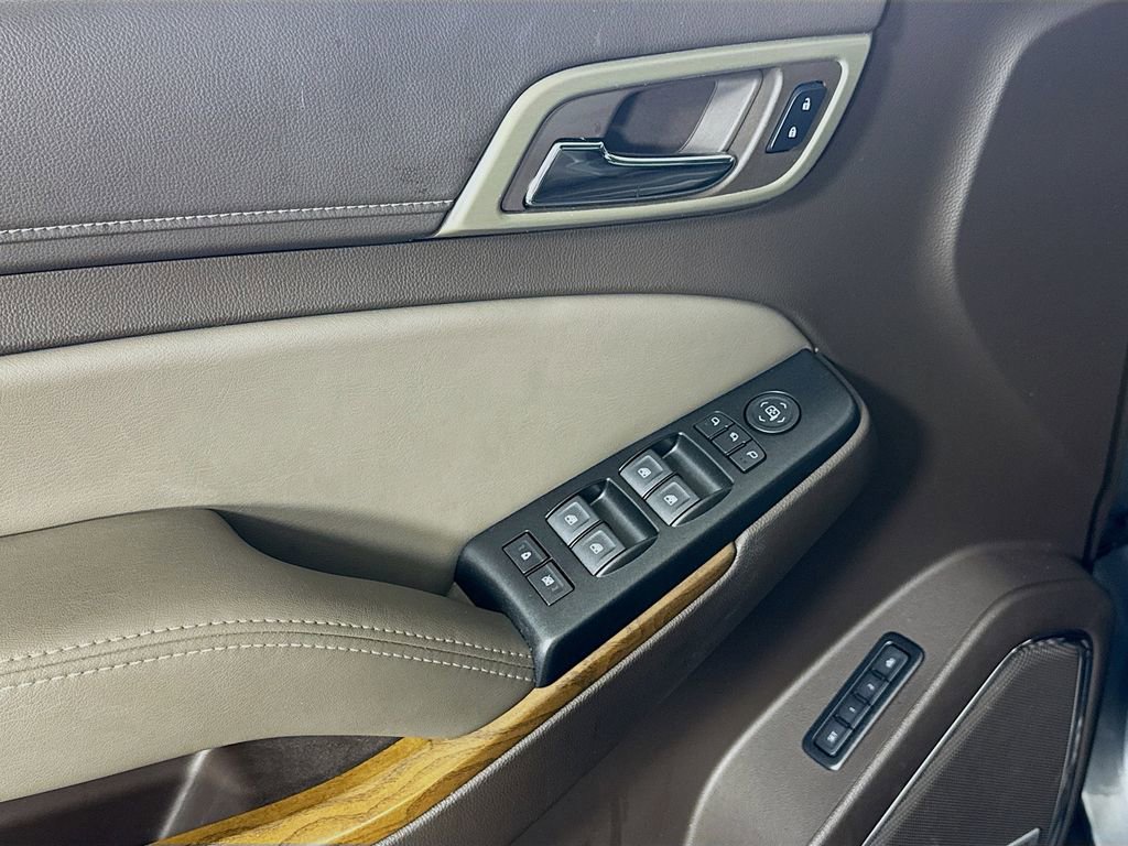 Used 2020 GMC Yukon Denali w/ Denali Ultimate Package image 18