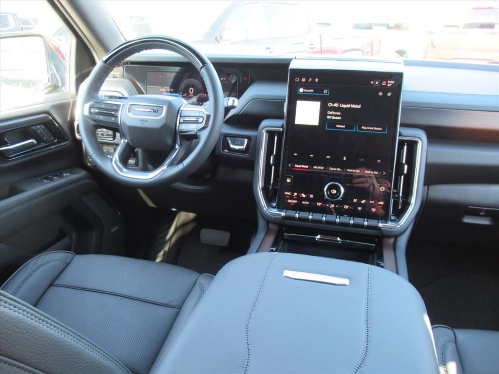 New 2026 GMC Yukon Denali w/ Denali Reserve Package AWD/4WD image 14