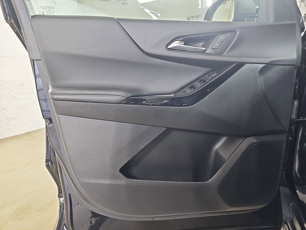 Certified 2025 Chevrolet Equinox LT image 31